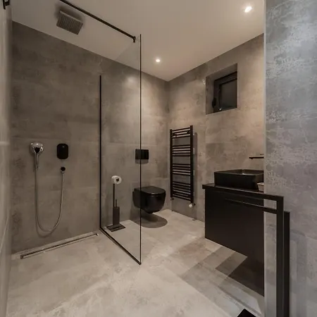 Rei Lux Aparthotel *
