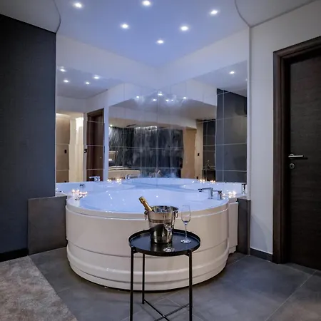 Aparthotel Rei Lux 4*