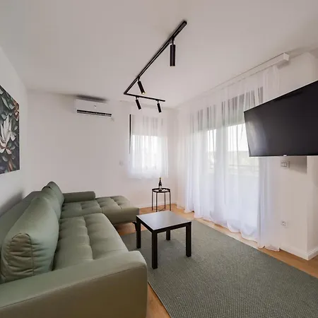 Aparthotel Rei Lux *