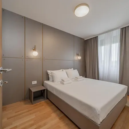 Rei Lux Aparthotel