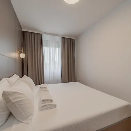 Aparthotel Rei Lux 4*