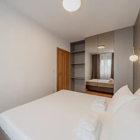 Aparthotel Rei Lux Belgrad